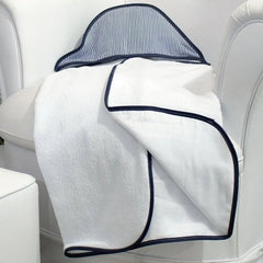 TOALHA COM CAPUZ ESTAMPADA - CHEVRON NÁUTICO