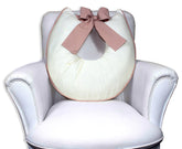 ALMOFADA DE AMAMENTAÇÃO LAÇO - PALHA COM NUDE