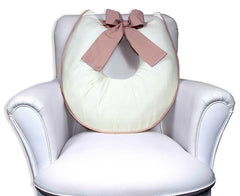 ALMOFADA DE AMAMENTAÇÃO LAÇO - PALHA COM NUDE