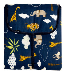 Trocador Portátil C/ Bolsos Internos - Floresta Marinho