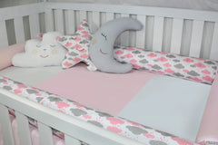 KIT DE BERÇO ROLL - CHUVA DE BENÇÃO ROSA