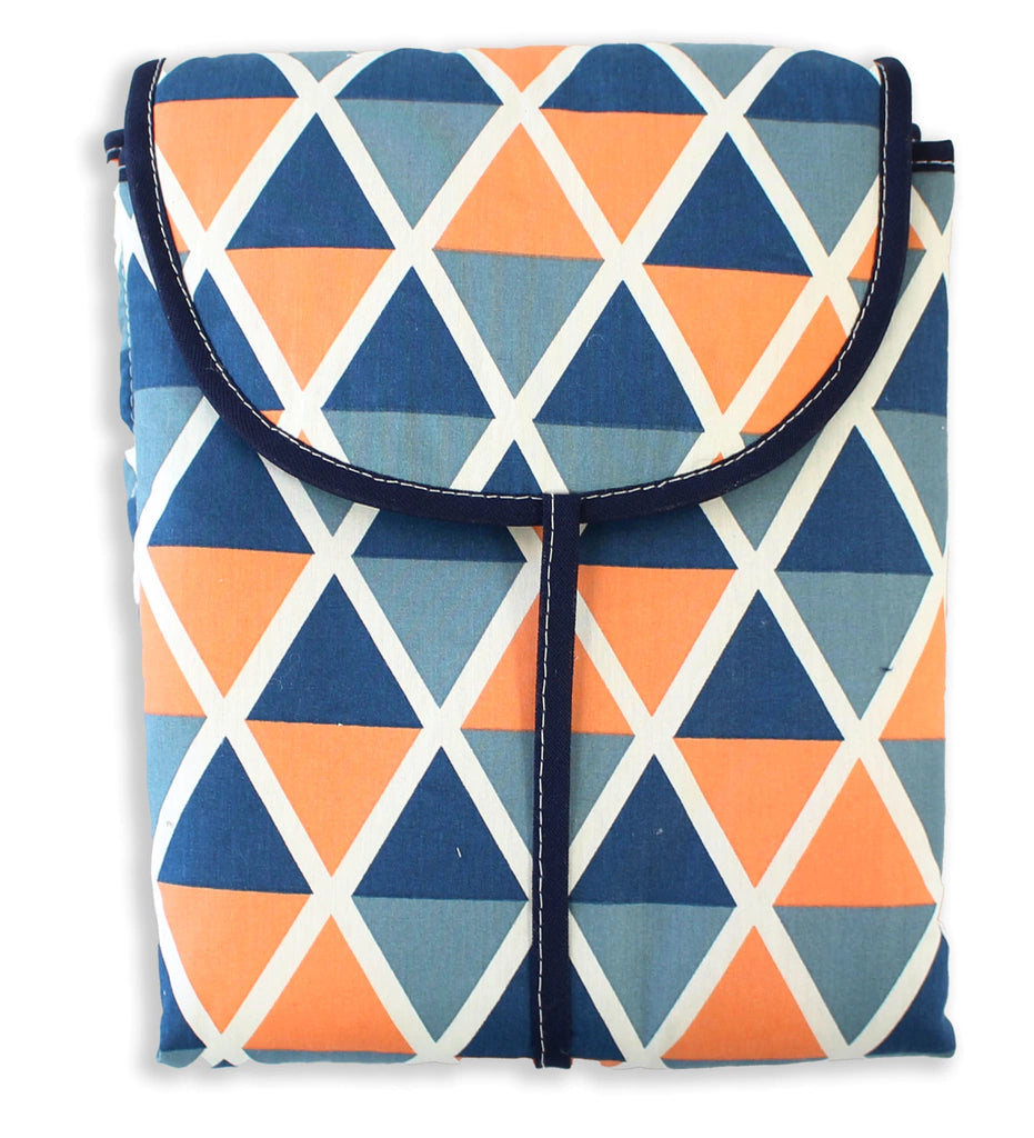 TROCADOR PORTÁTIL C/ BOLSOS - LOSANGO MARINHO COM LARANJA